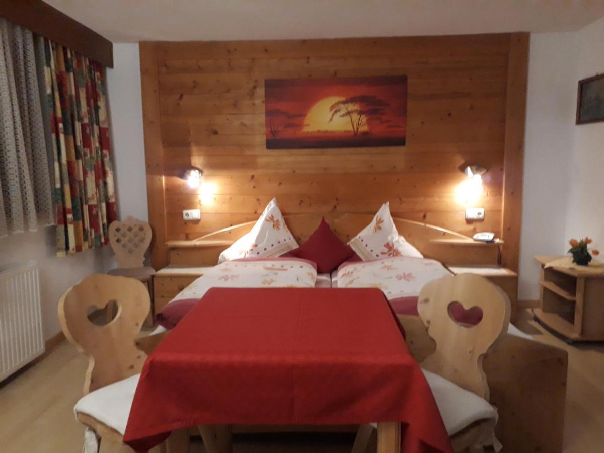 Haus Morgensonne Hotel Pettneu am Arlberg Kültér fotó
